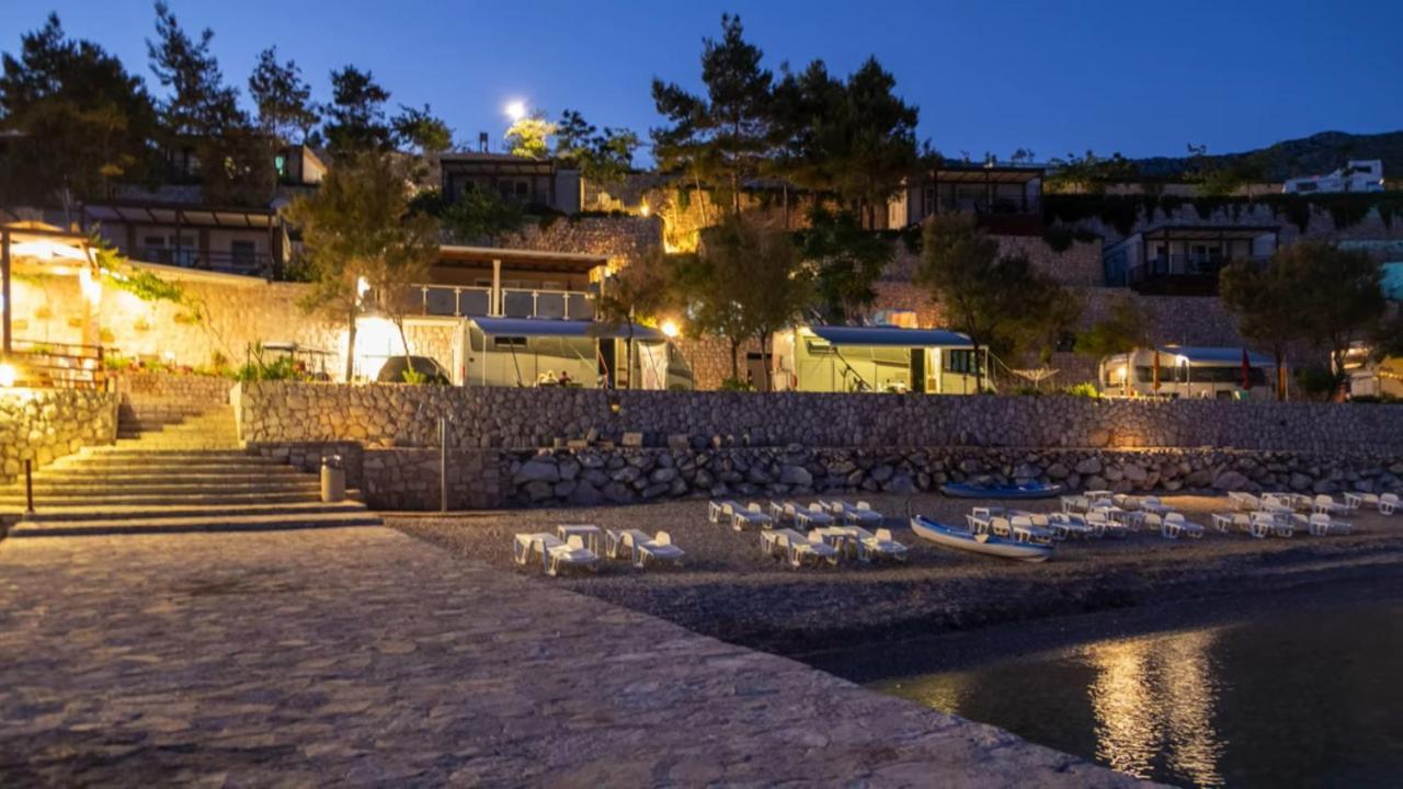 Lavanda Mobile Homes & Villas Orebic Bagian luar foto